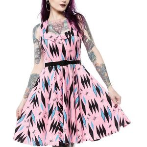 NWOT Sourpuss Veronica Bubblegum Pink Diamond Print Halter Retro Swing Dress M